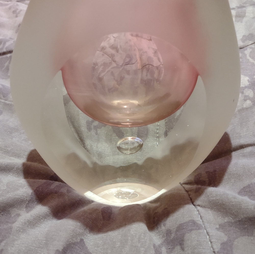 Vinci Dynasty pink bubble vase. Hand blown glass. 7"-L/6" -W